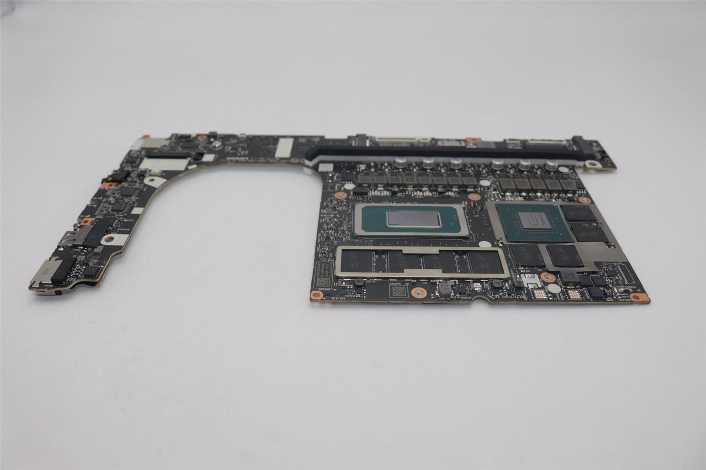 Lenovo L83DNULT9_185H_4060_32G_NOKRMEI 5B21M49503