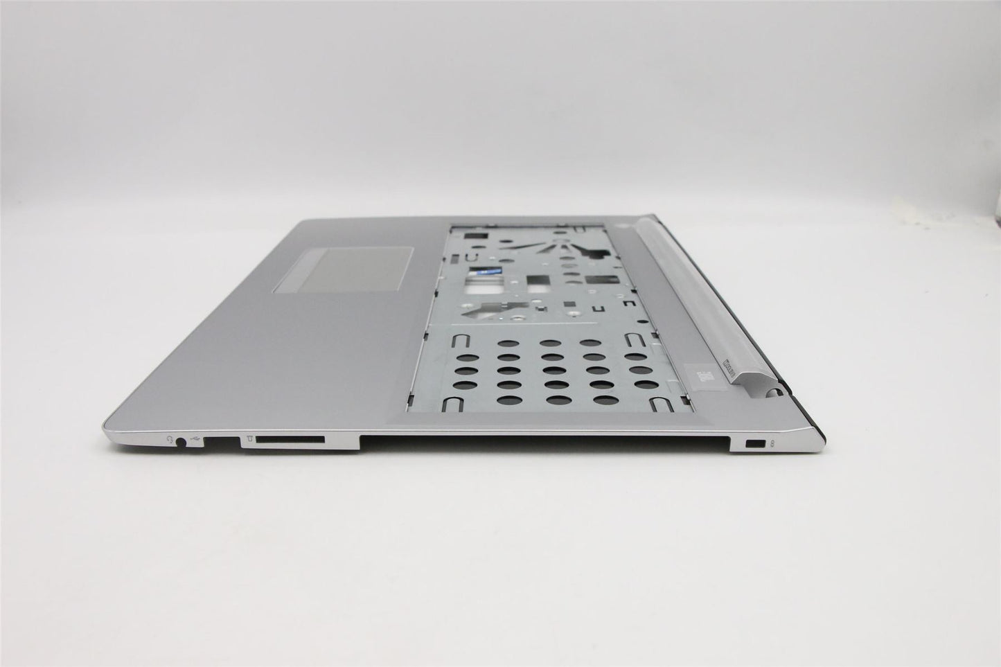 Lenovo IdeaPad 500-15ISK Palmrest Top Cover Housing Silver 5CB0K79372