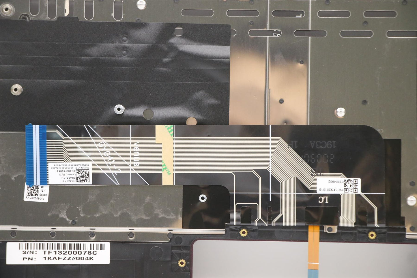 Lenovo Upper Case ASM_CH Q 82A2 OC 5CB0Z32192