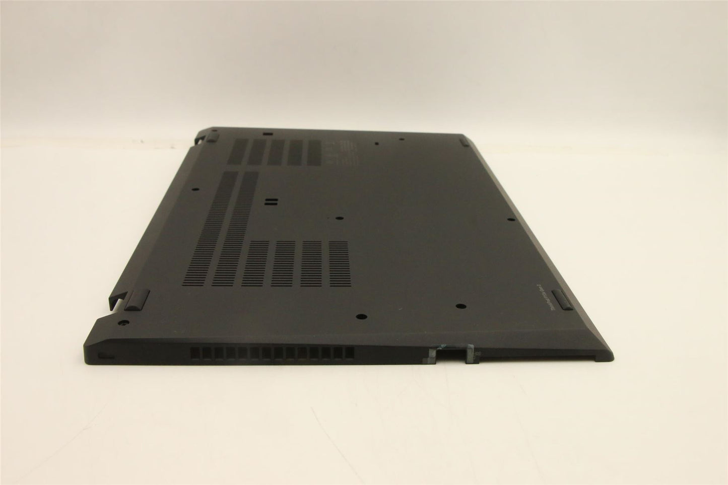 Lenovo FRU P15SG2_D_COVER_WO_WWAN NE 5CB0Z69575