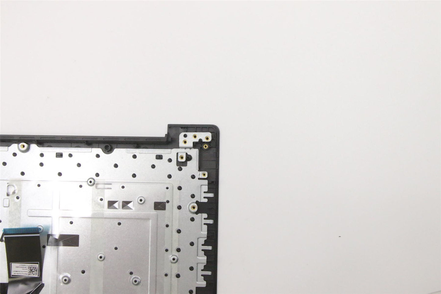 Lenovo UpCaASMW/KB L81FL IG BL KOR KB W/TOUCH PAD+TP FFC+KB BRACKET+SPEAKER 5CB0R48081