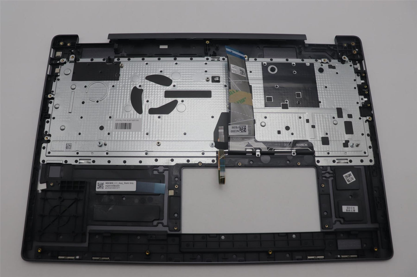 Lenovo UpperCaseASM UKE H83DL NFP SG 5CB1N95180