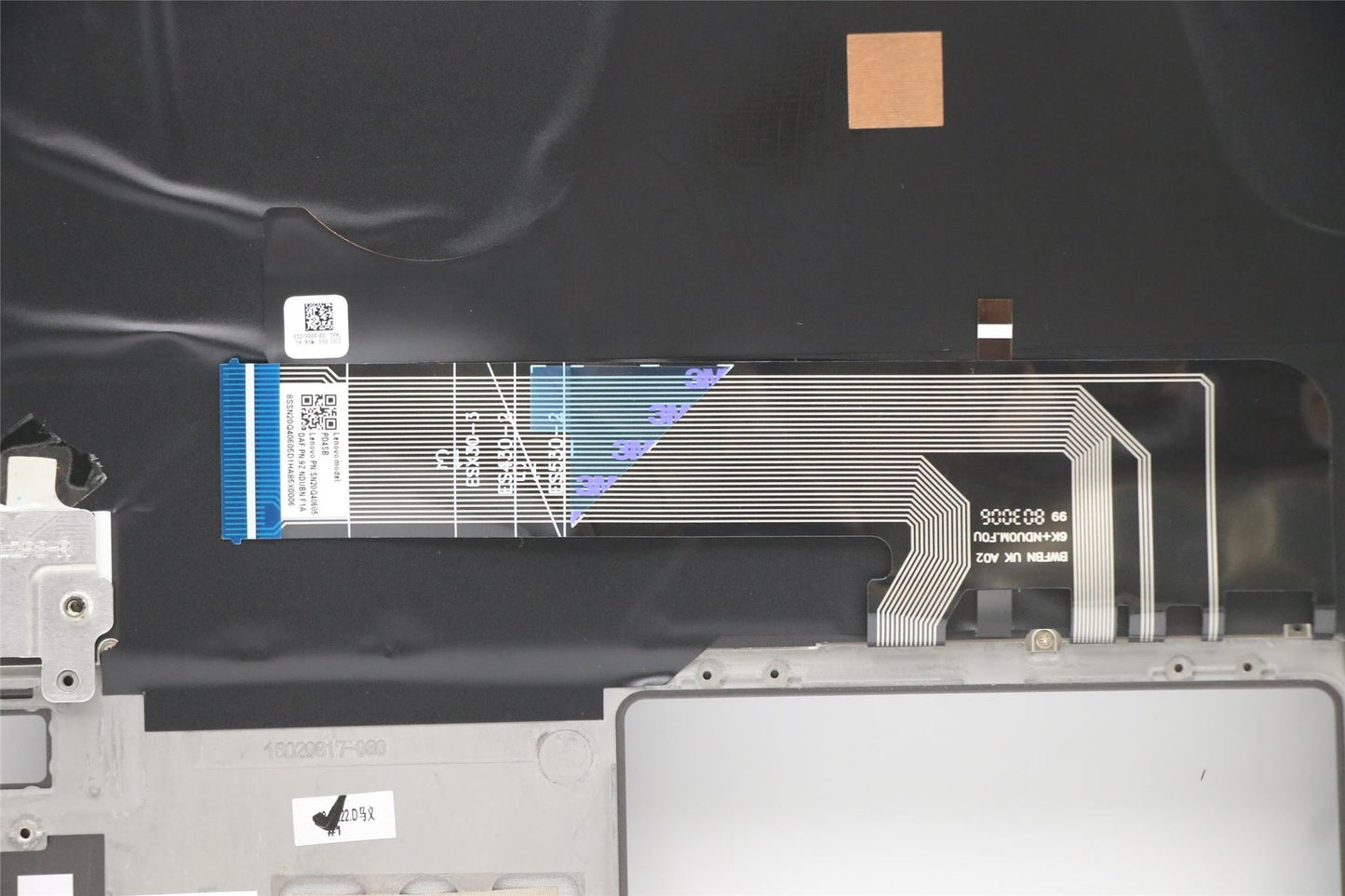 Lenovo Upper Case C 81CT IG BL W/KB BE 5CB0Q95819
