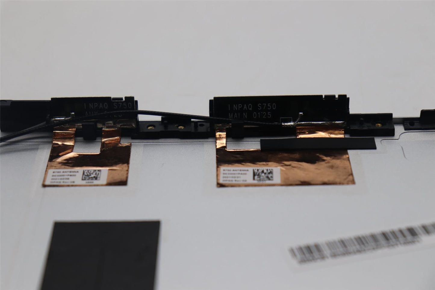 Lenovo LCD Cover L 82GH _MLR_LSR 5CB1B39048