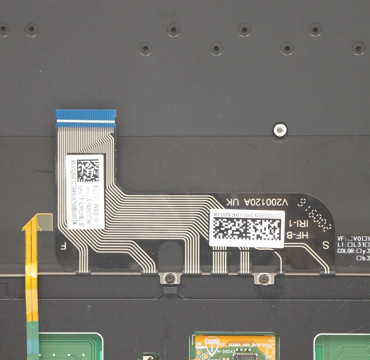 Lenovo Yoga 9-14ITL5 Keyboard Palmrest Top Cover Spanish Black 5CB0Z69785