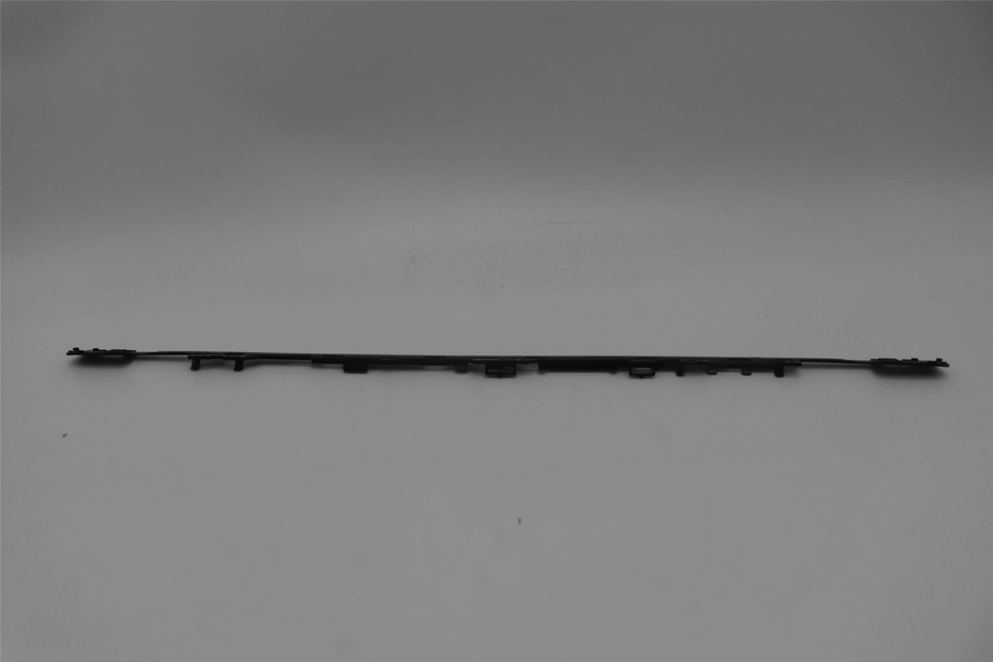 Lenovo COVER L 83DN STRIP_COVER BEZEL 5CB1N62183