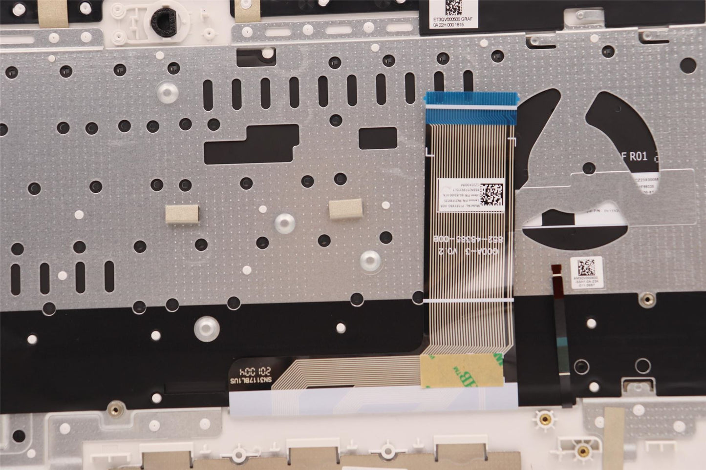 Lenovo IdeaPad 3 15IAH7 Palmrest Cover Touchpad Keyboard Hebrew White 5CB1H30568