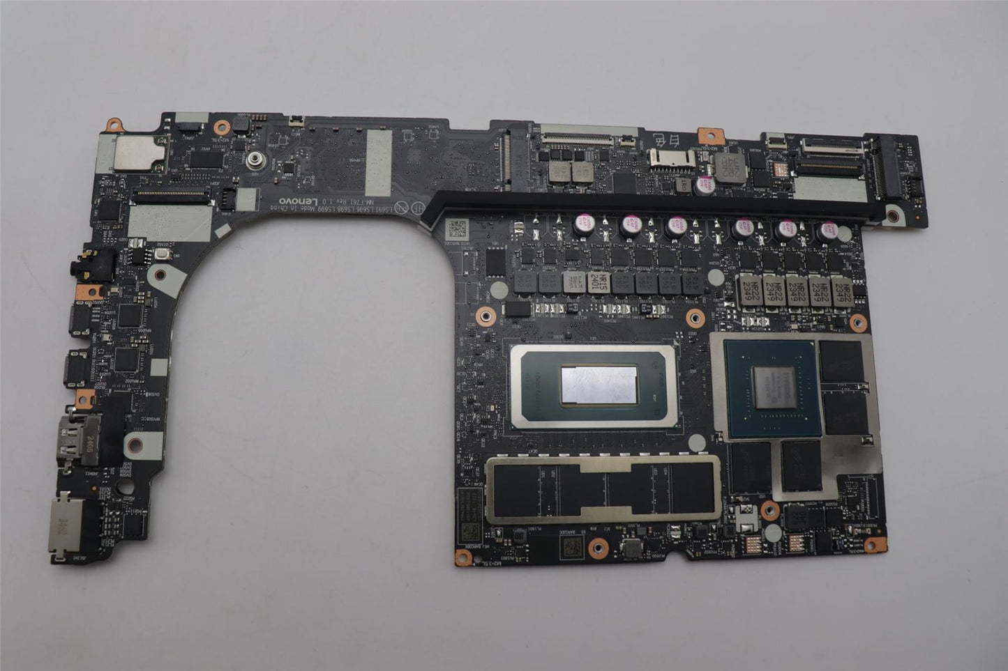 Lenovo L83DNULT7_155H_4060_16G_WINRMEI 5B21M50045