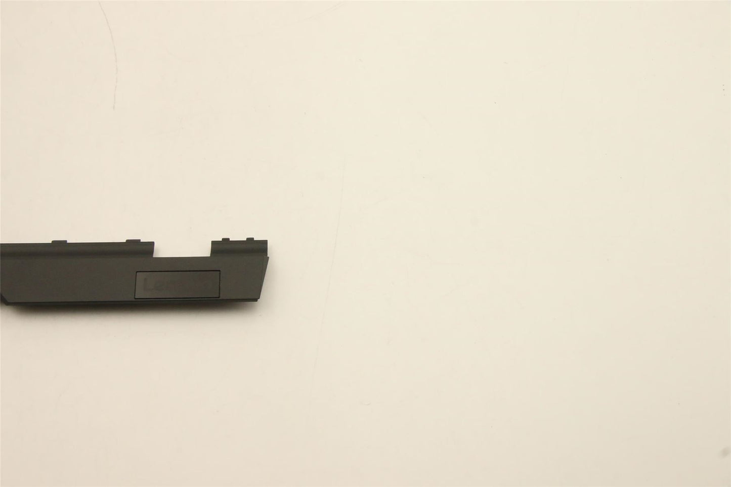 Lenovo Strip Cover L 82RF SG_INT 5CB1F37144