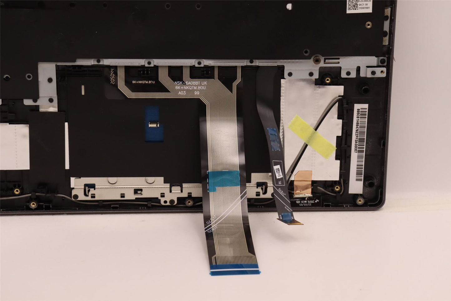 Lenovo Upper Case ASM_SPA L82RD SG RGB 5CB1H68479