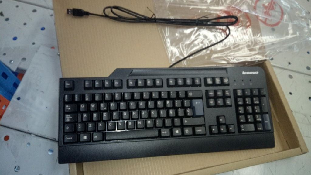 Lenovo ThinkCentre M92z M72z M92p M72e M82 M92 M58 USB Wired Keyboard 54Y9432