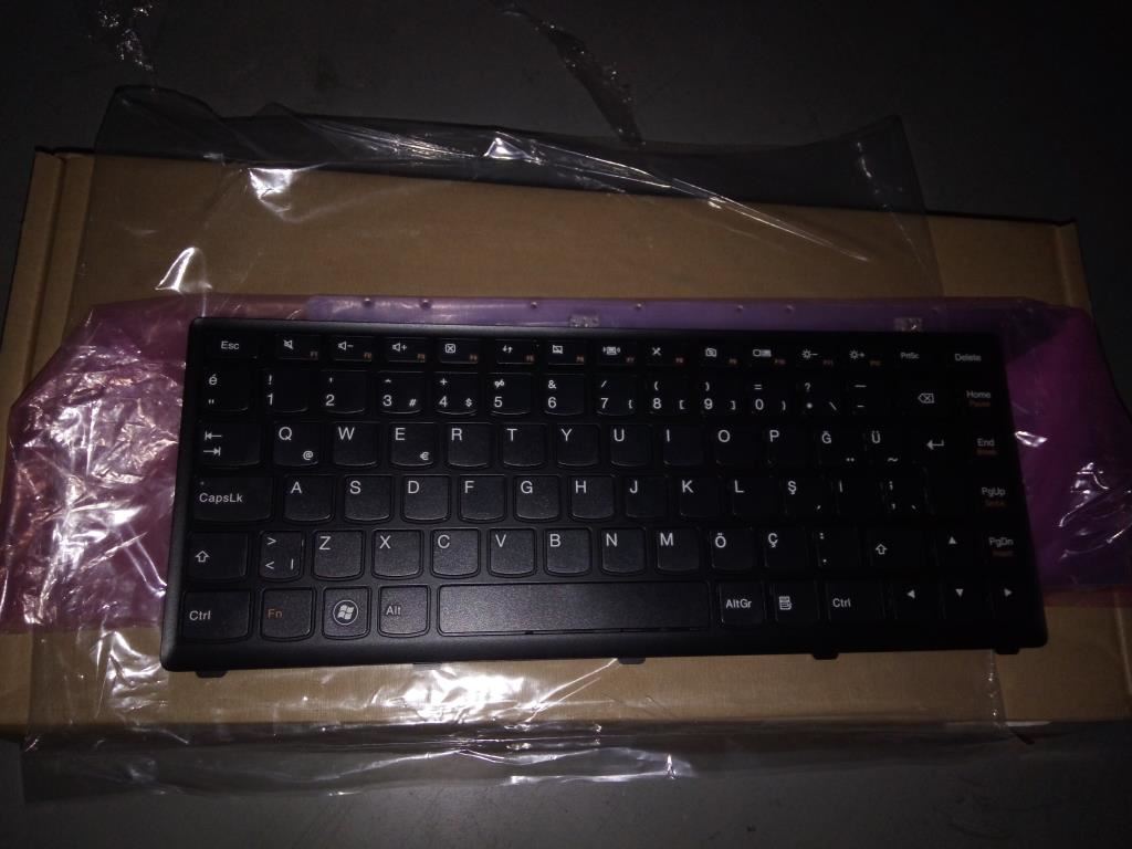 Lenovo CCYT3E1Tur85keyBLKKeyBlackF KBD Keyboard 25205079
