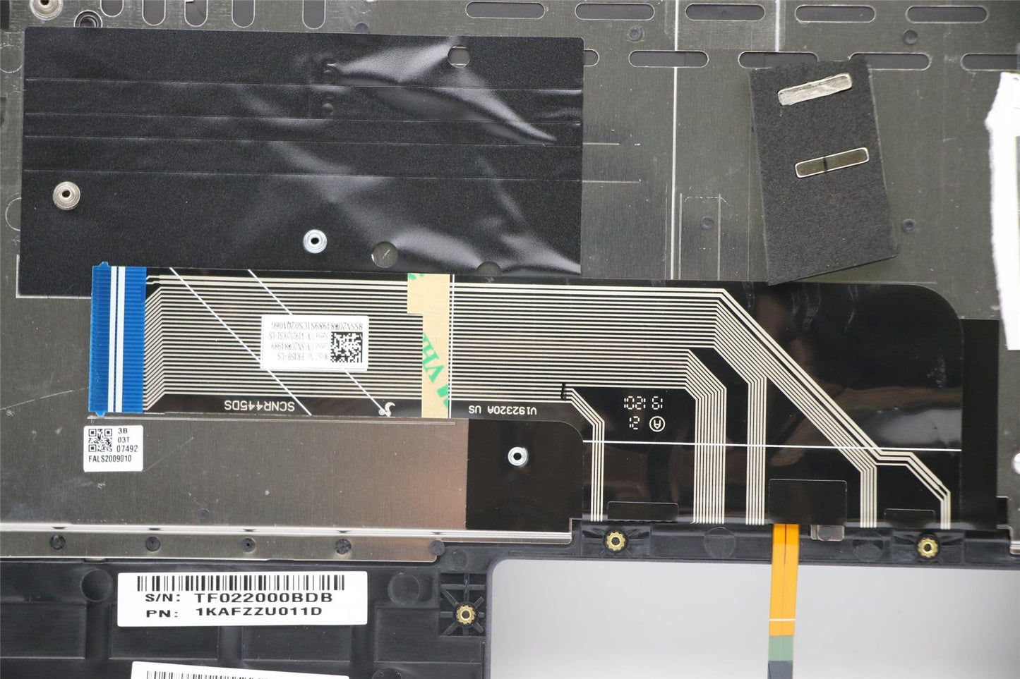 Lenovo Upper Case ASM_USA Q82A5 GY 5CB0Z32944