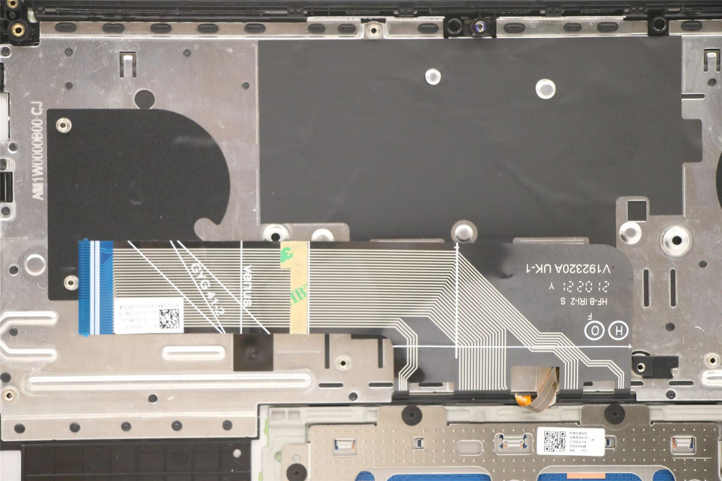 Lenovo IdeaPad 7 14IHU5 Palmrest Cover Touchpad Keyboard Slovenian 5CB1C19306