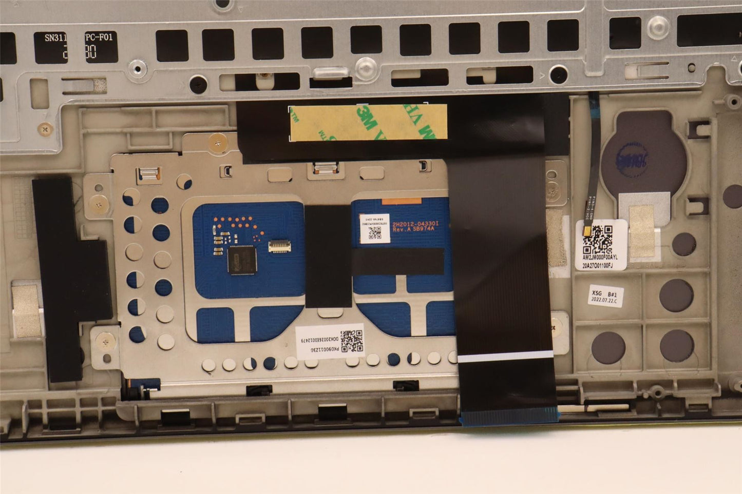 Lenovo Upper Case ASM_BEL L82UG SG_WH 5CB1J32284