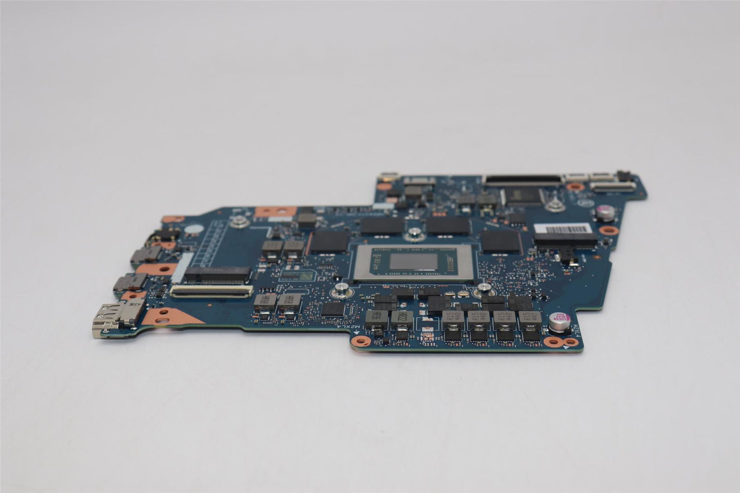 Lenovo H 83DS R7 HPTHS UMA 16G L NOKRM 5B21M80909