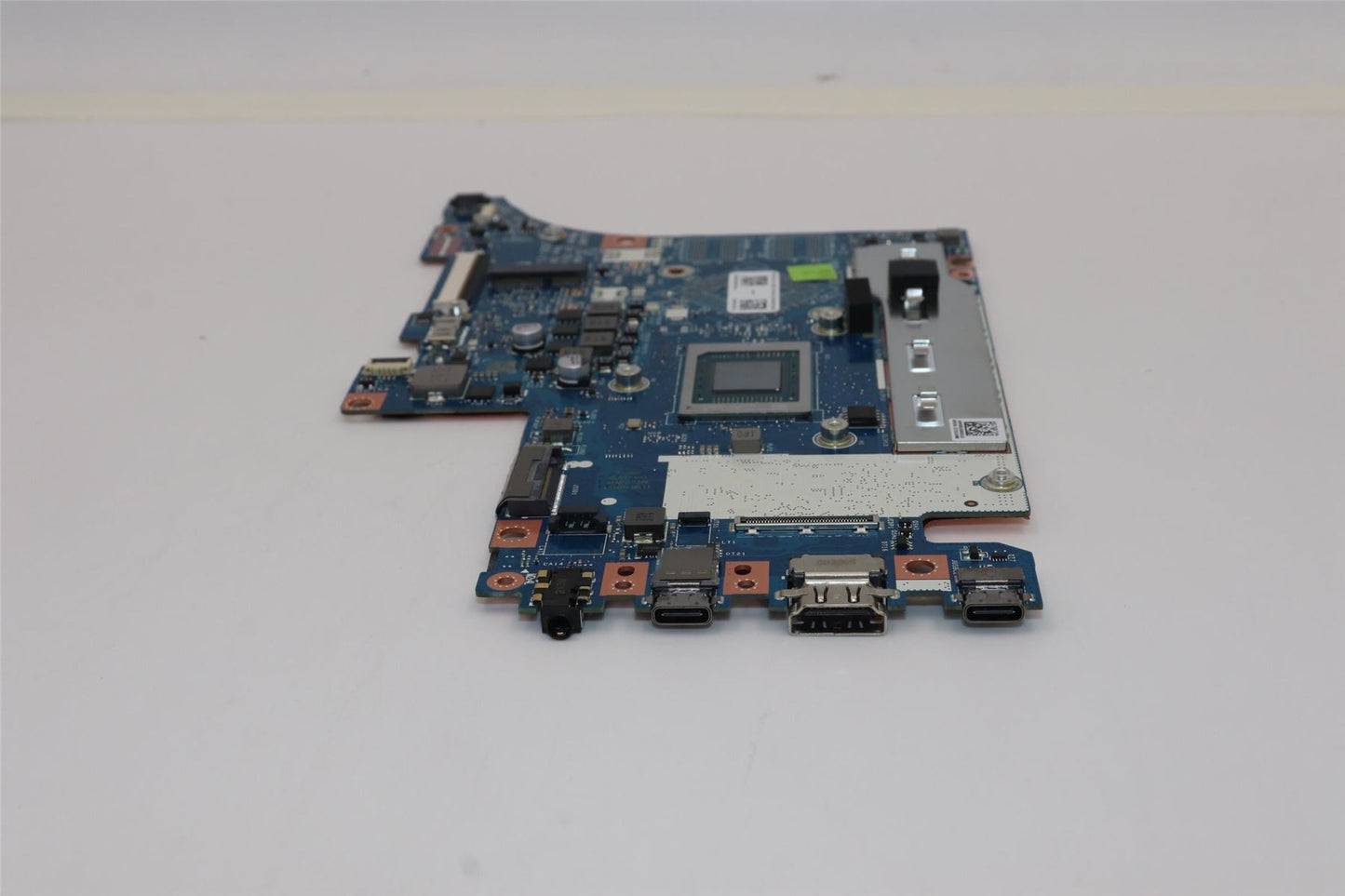 Lenovo MB C 82L7 WIN R5UMA 8G RPMC_T 5B21E22882