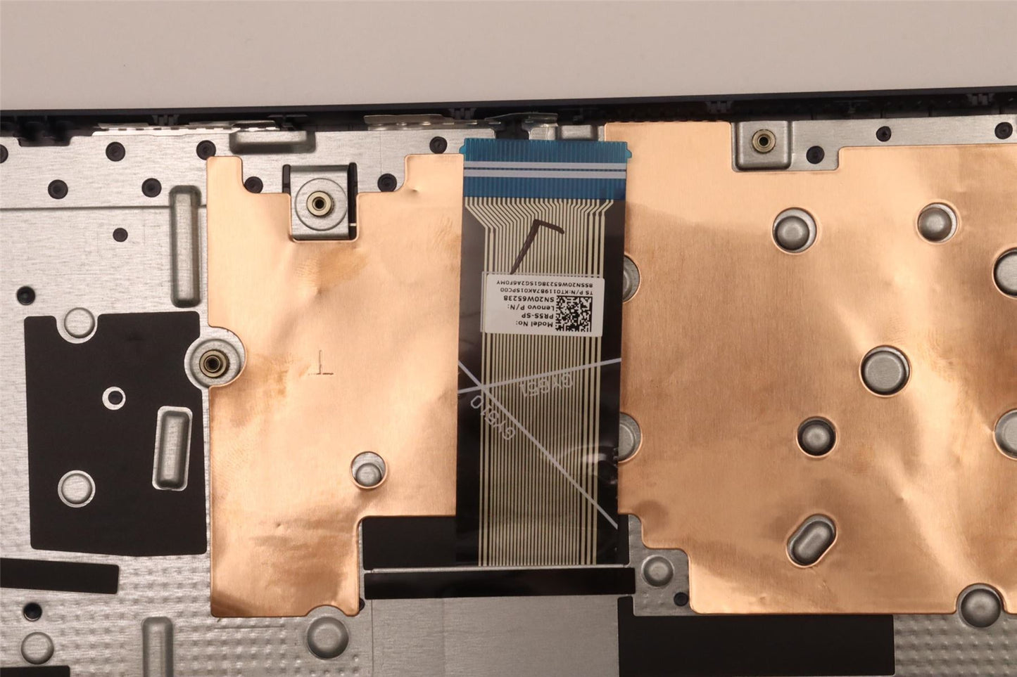 Lenovo Upper Case ASM_SPA L82RK FP AB N 5CB1H77889