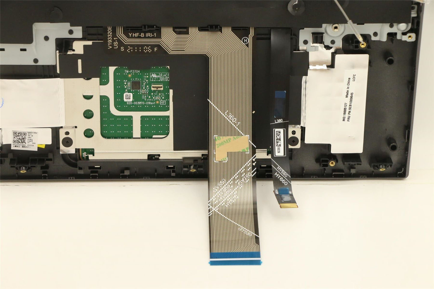Lenovo Upper Case ASM_TC L82JF SGw/RGBWRF 5CB1D09645