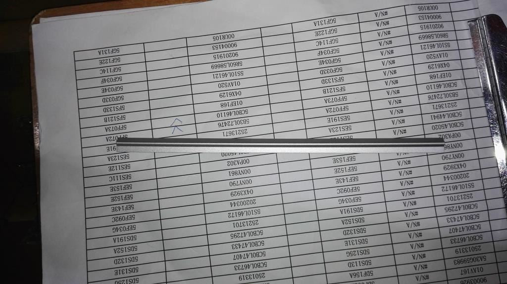 Lenovo Yoga 710-11ISK 710-11IKB Hinge Cap Strip Trim Cover Silver 5CB0L46110