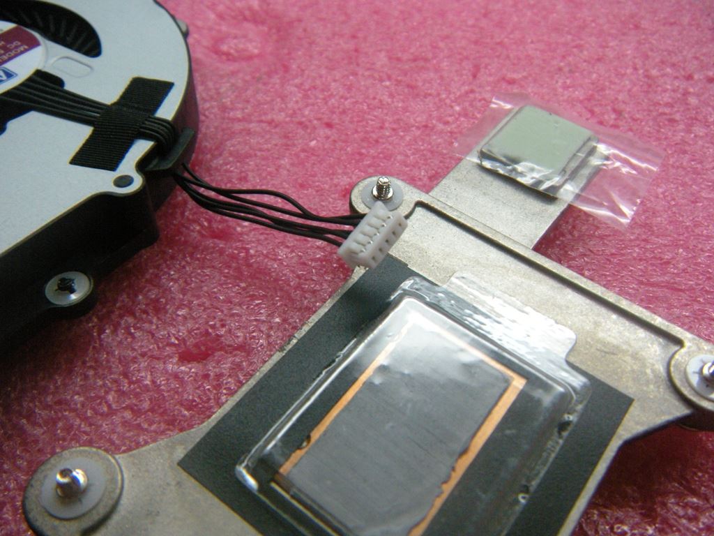 Lenovo Edge E440 E540 Fan Heatsink 04X4157