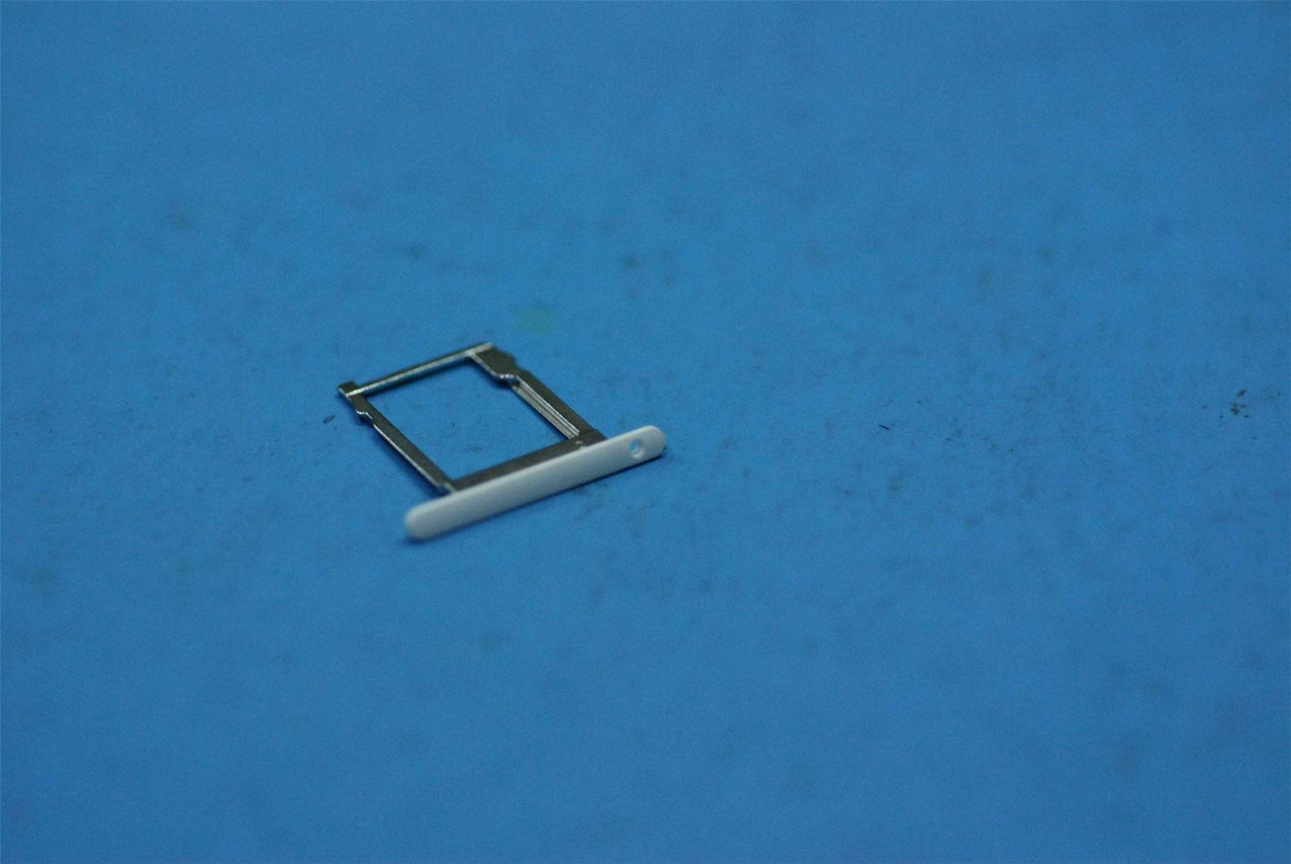 Lenovo TB-7703F TF TRAY_WH&*11684105-00 CS 5M88C06135