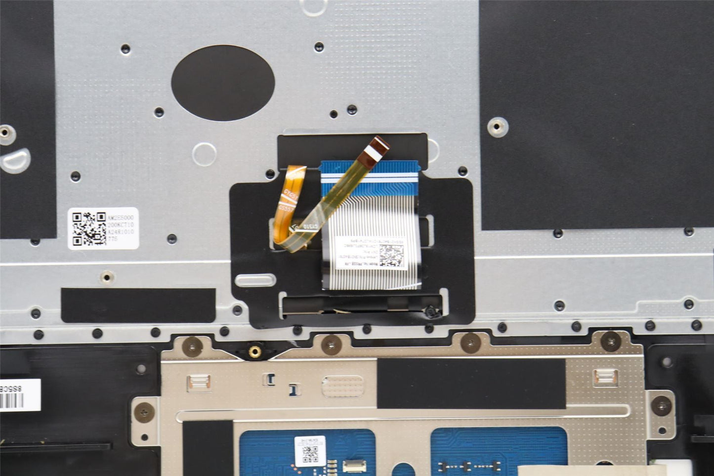 Lenovo Upper Case ASM_FRA L82QG NFPAG 5CB1J01888