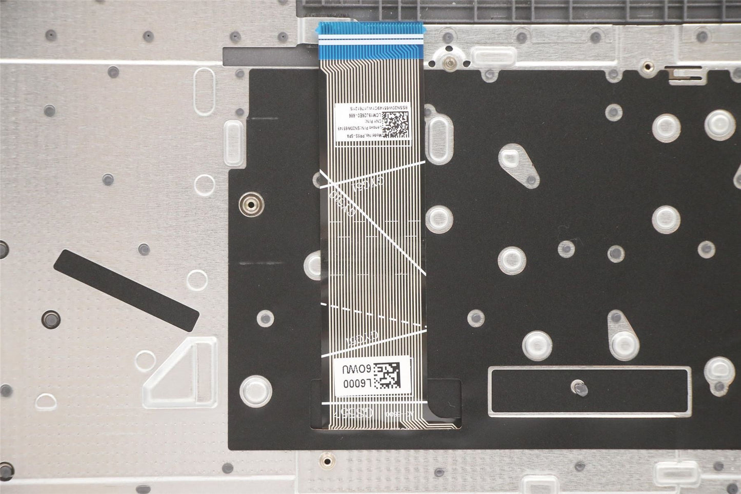 Lenovo Upper Case ASM_SPA L82KV NFPA/GUMA 5CB1C75756