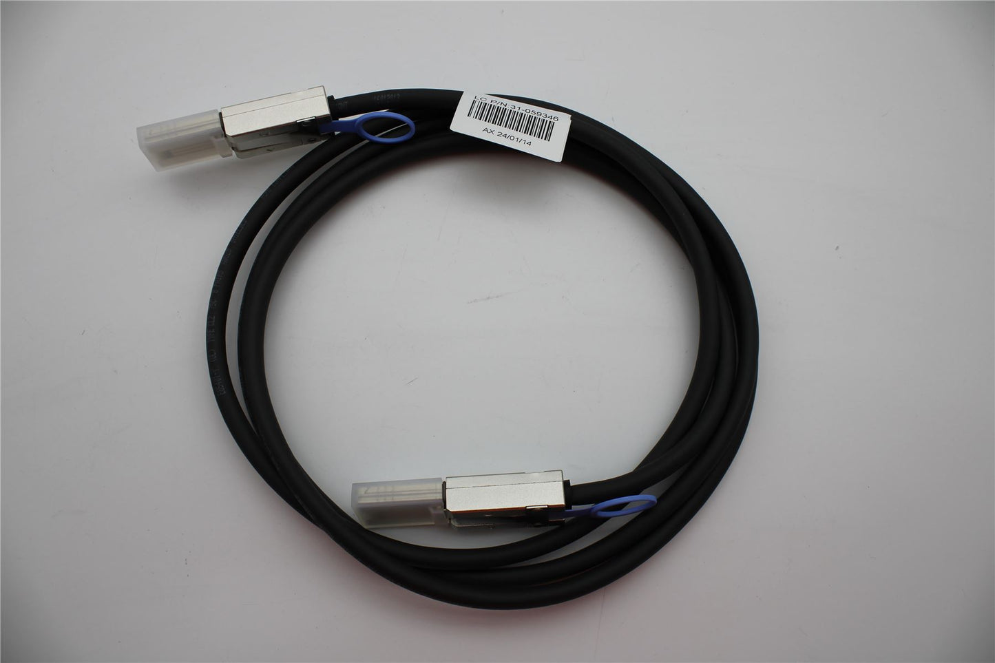 Lenovo SAS (2M) Cable 00FC210