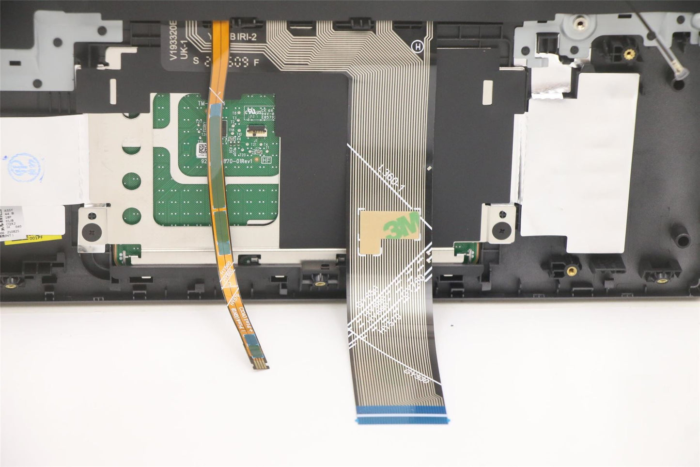 Lenovo Upper Case ASM_POR L82JF SGw/WHWRF 5CB1D10492