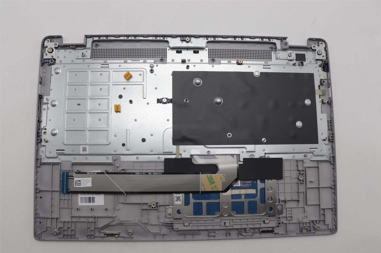 Lenovo Upper Case ASM_BEL H 82T3 ARGY UK 5CB1H24833