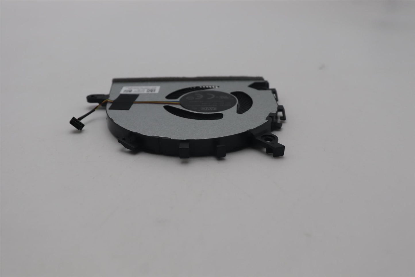 Lenovo FAN L 82YT AVC 5F10S14073