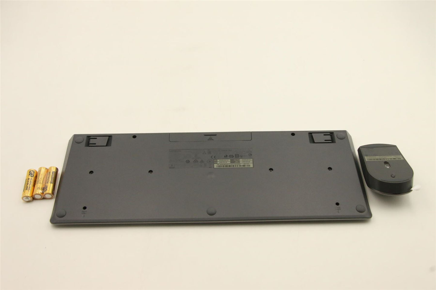 Lenovo IdeaCentre A540-27ICB 5-27IMB05 Wireless Keyboard Mouse Silver 5KM0U87472