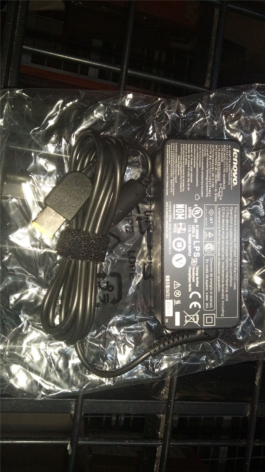Lenovo Liteon low cost 2pin 45W 2 Pin AC Charger Adapter 36200280