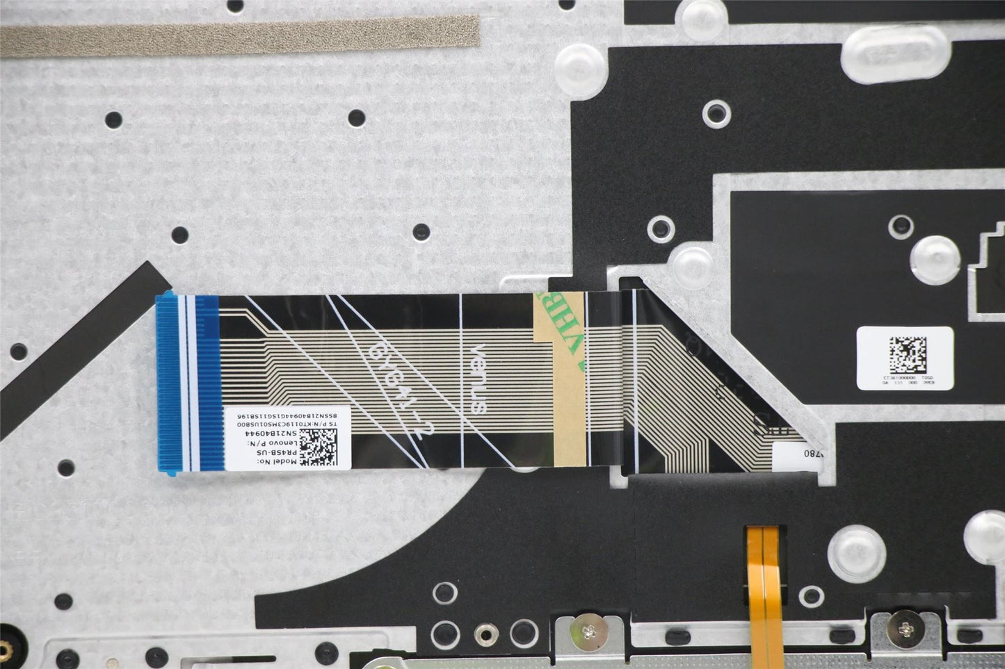 Lenovo Pro 5 Pro-14ITL6 5 Pro-14ACN6 Keyboard Palmrest Top Cover US 5CB1C04881