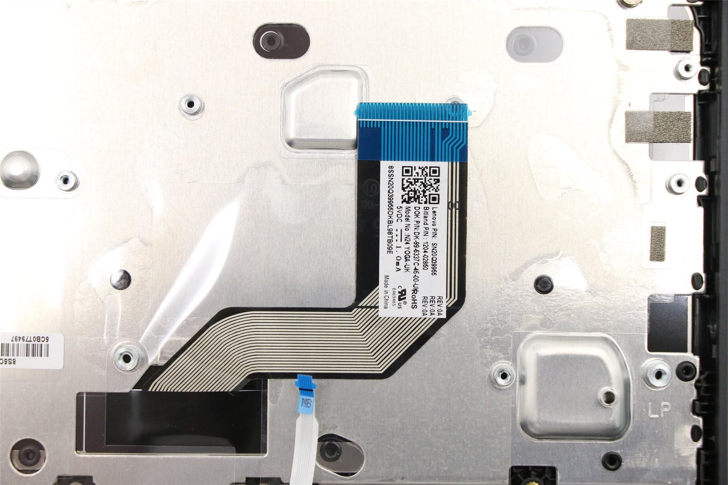 Lenovo Upper Case ASM UK B 81MB N SPT 5M 5CB0T79497