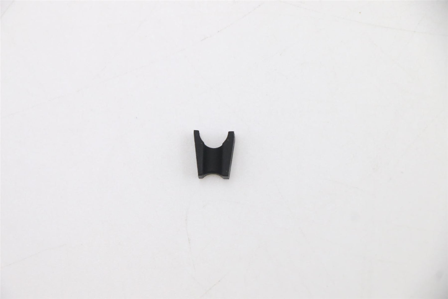 Lenovo 5R61B22421 RUBBER Rubber hinge C 82FN