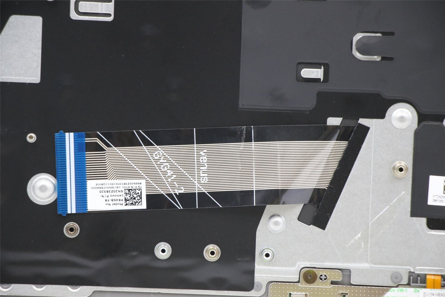 Lenovo Upper Case ASM_FRA C 20VD HDMGBL 5CB1B33760