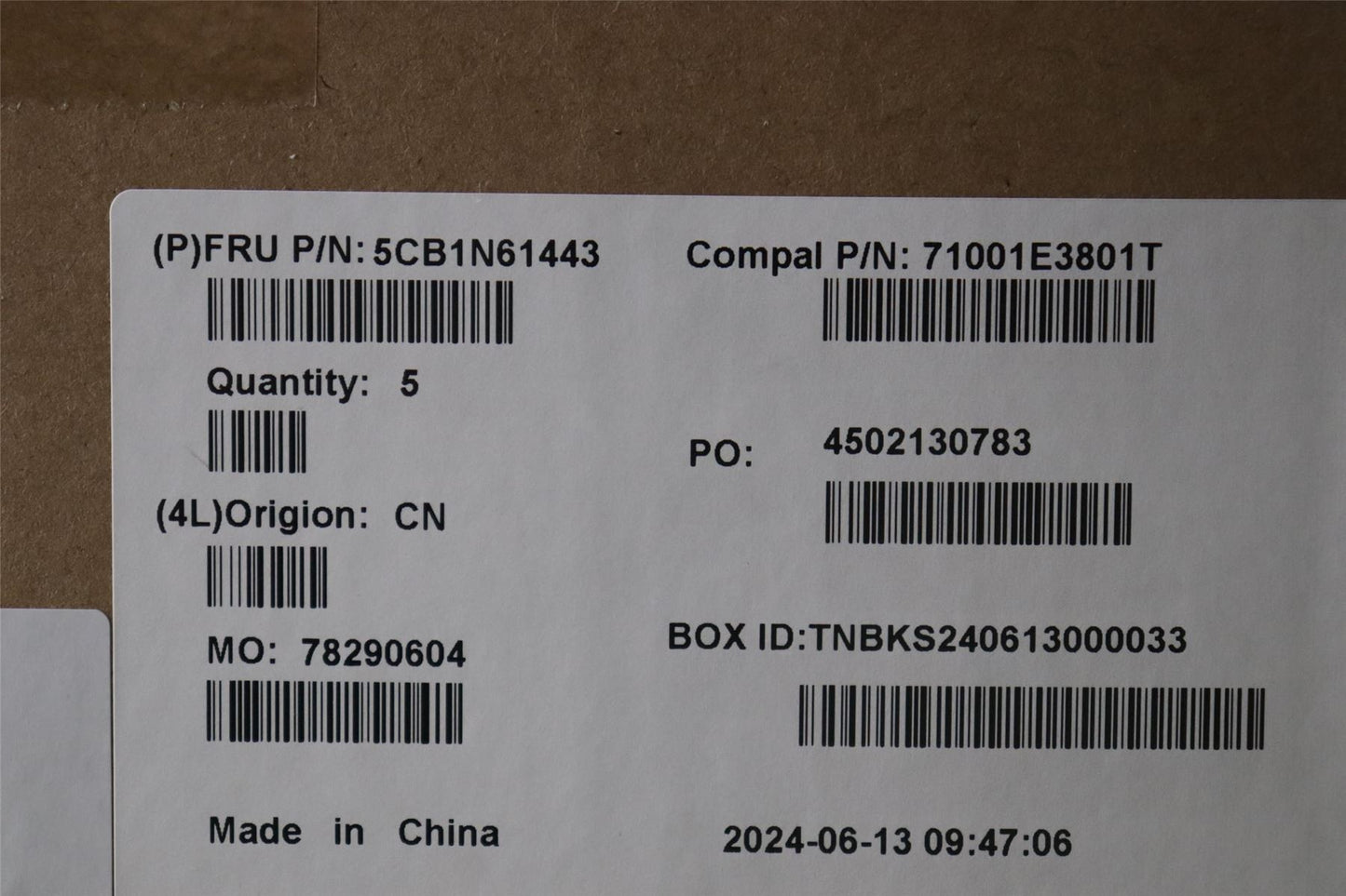 Lenovo Upper Case ASM_GER C 83FD EB BLWH 5CB1N61443