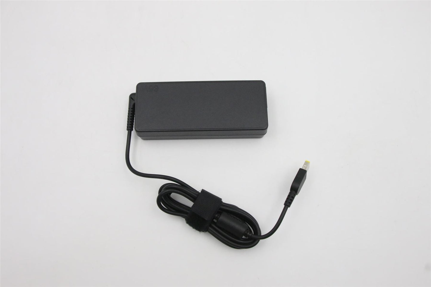 Lenovo ThinkEdge SE30 SE70 SE10 AC Charger Adapter Power Black 65W 5A10V03244