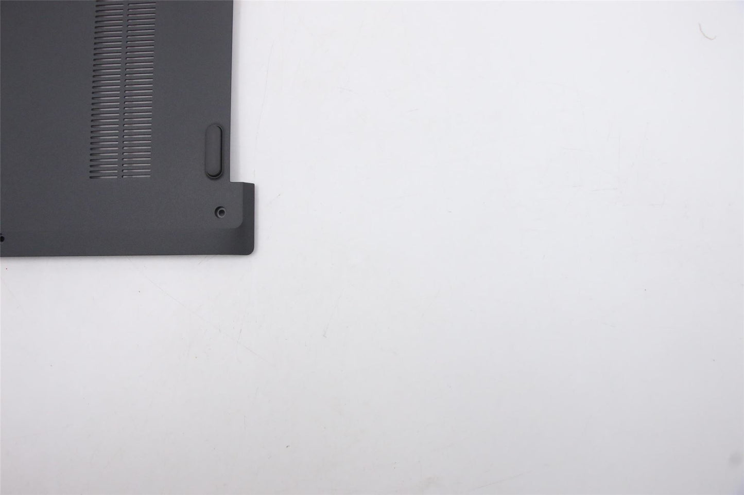 Lenovo Lower Case L 82GX IG D W/SP 5CB0Z47736