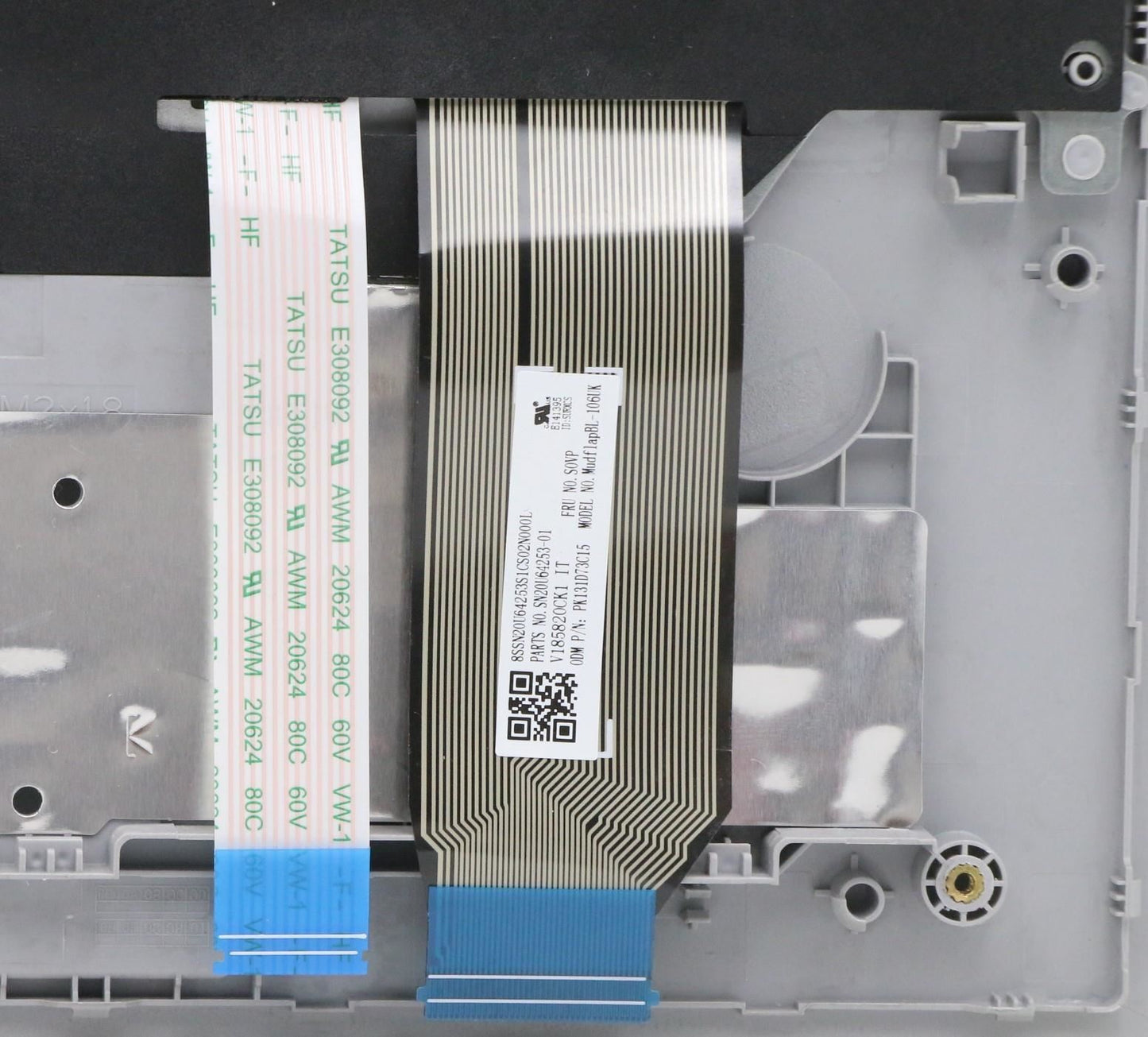 Lenovo ThinkPad E15 Keyboard Palmrest Top Cover Italian Silver 5M10V16941