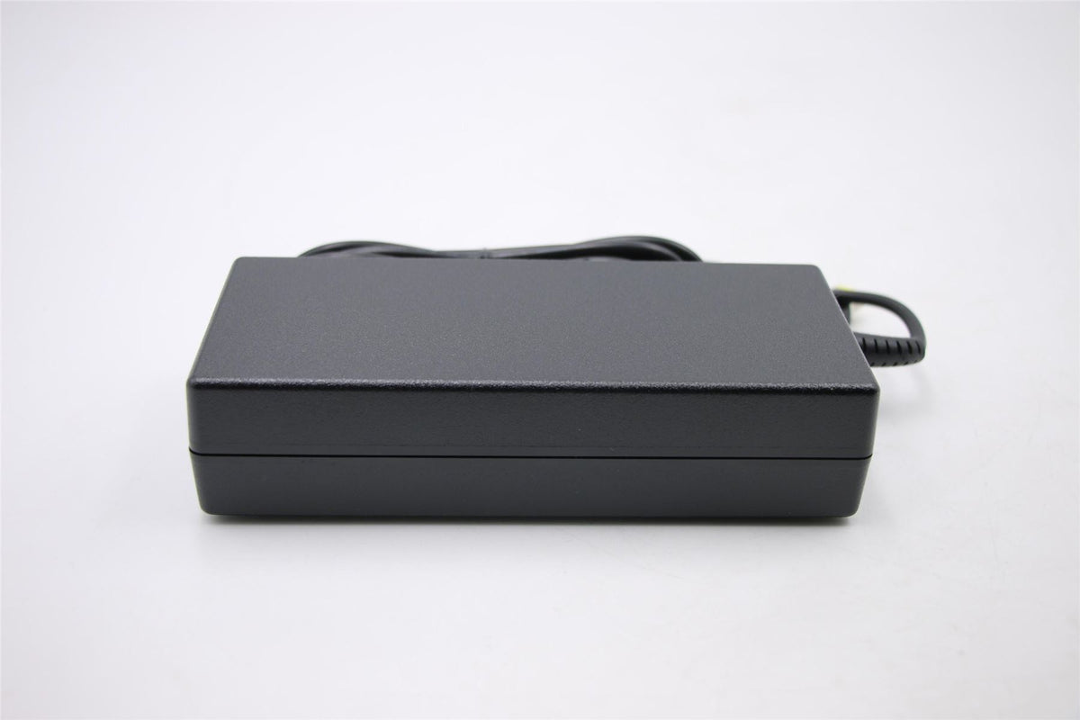 Lenovo AC_ADAPTER, 100-240Vac, 3P 120W 3 Pin AC Charger Adapter 54Y8996