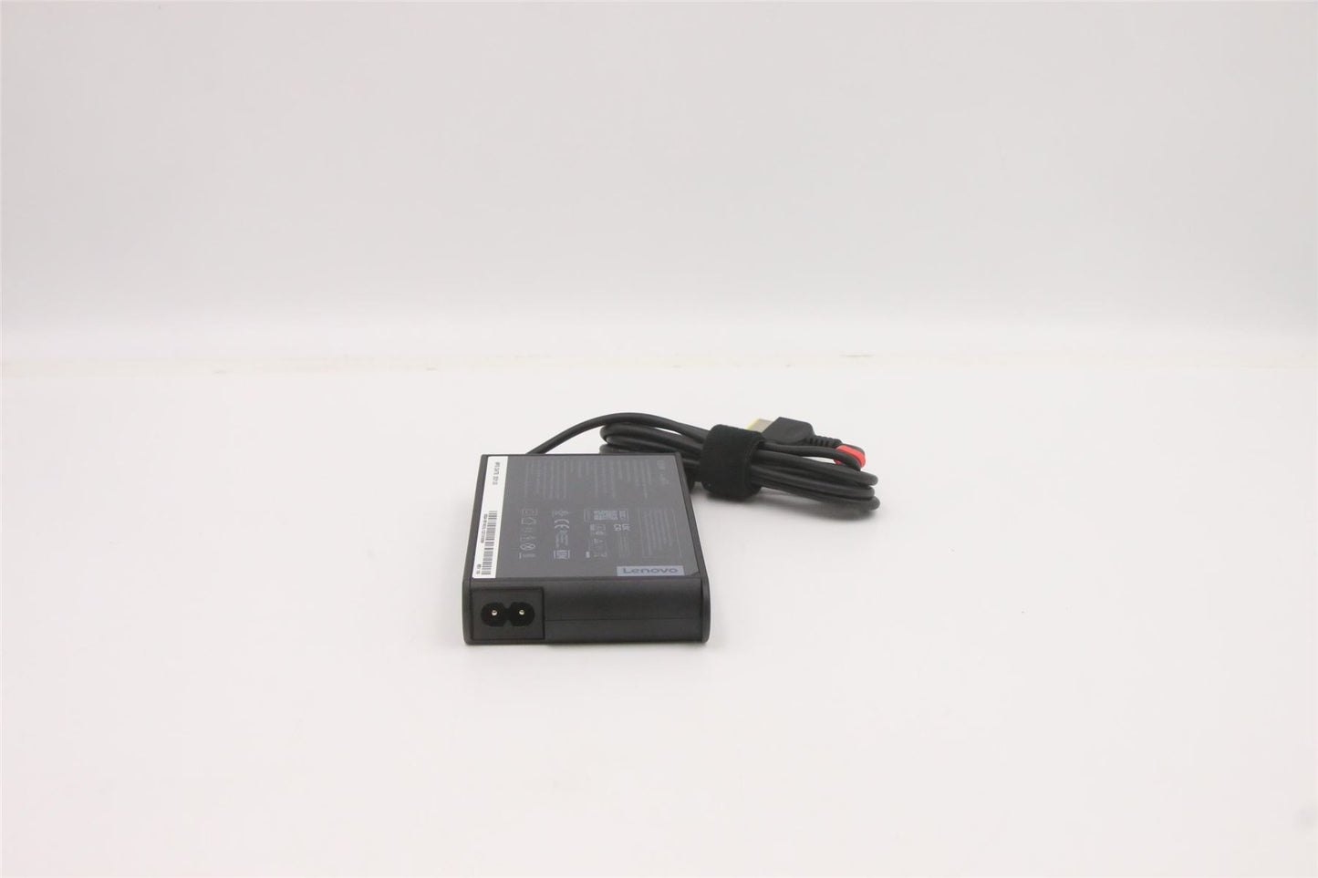 Lenovo ThinkPad P15v 1 T15p 1 P1 1 P1 2 AC Charger Adapter Power 135W 5A10W86258
