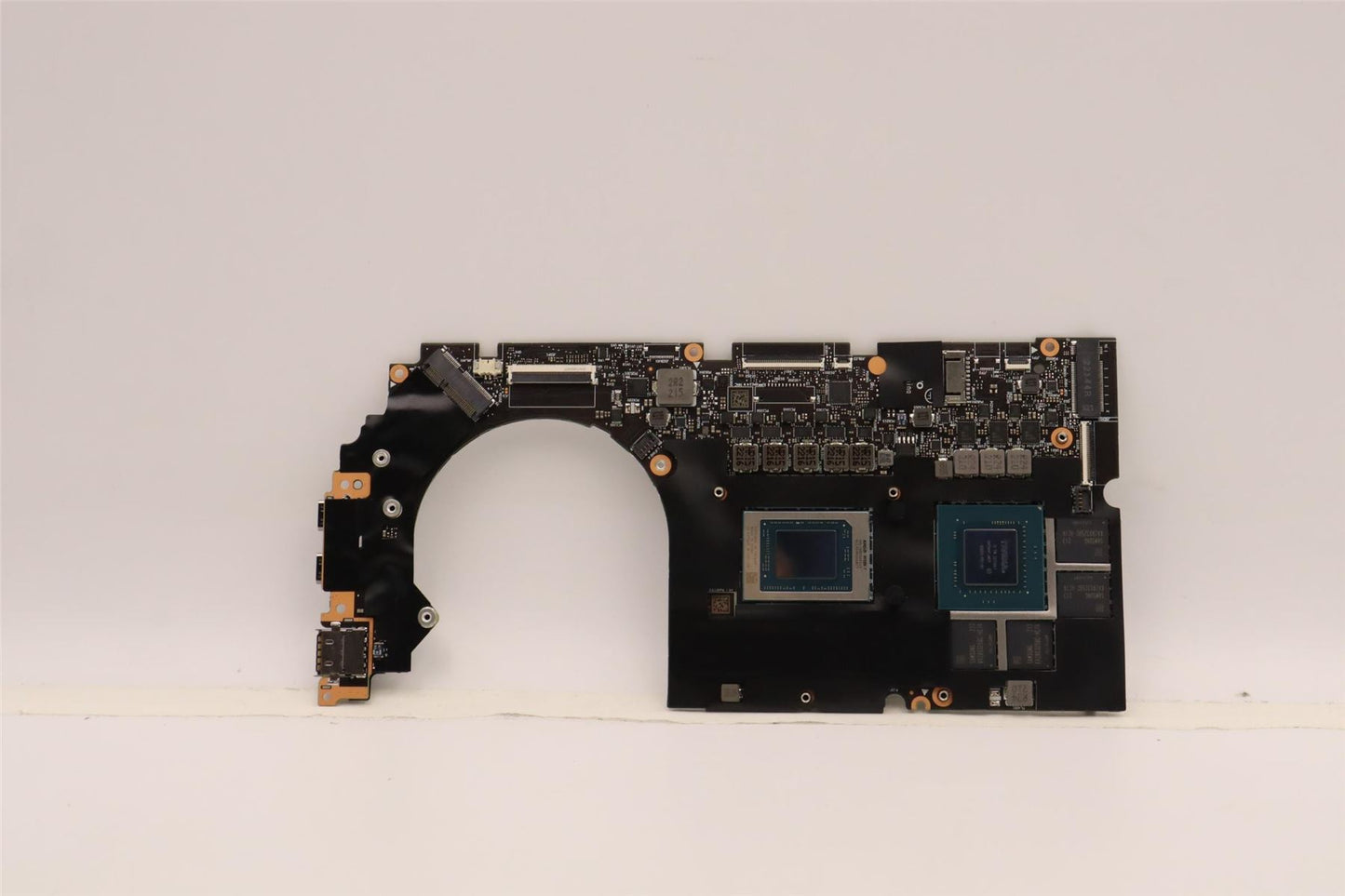 Lenovo Yoga 7 14ARH7 Motherboard Mainboard DIS AMDR76800HS 32G 5B21J17639