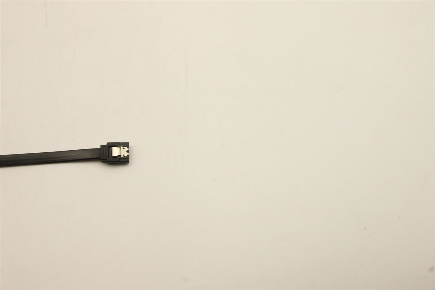 Lenovo CABLE 600mm SATA cable 01YW355