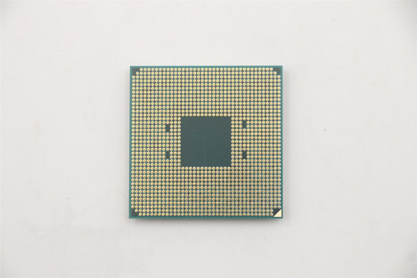 Lenovo SP Ryzen 3 4300GE 3.5G 4C 5SA0U56224