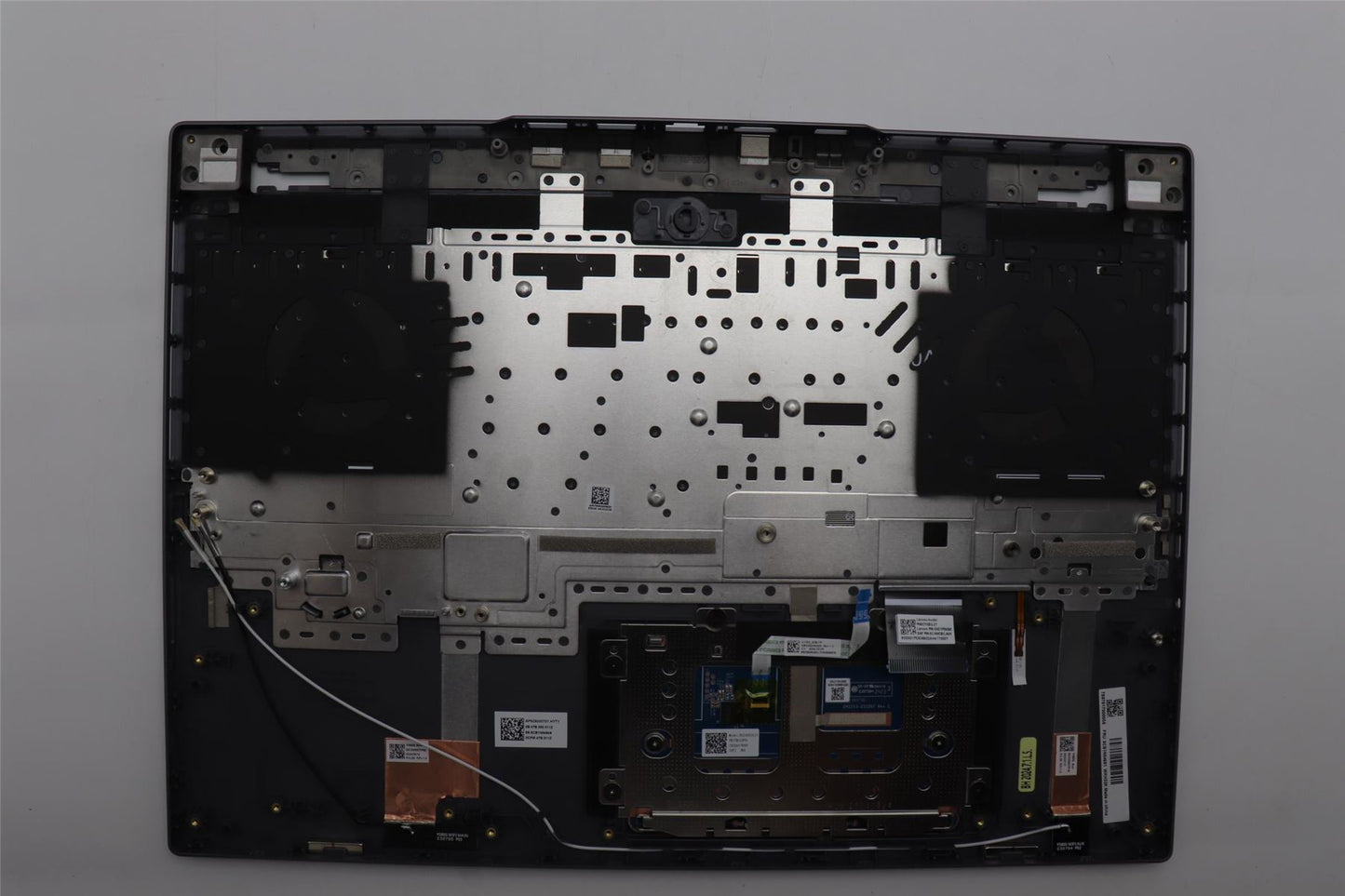 Lenovo Upper Case ASM RUS C 83DH LGBL 5CB1N84651