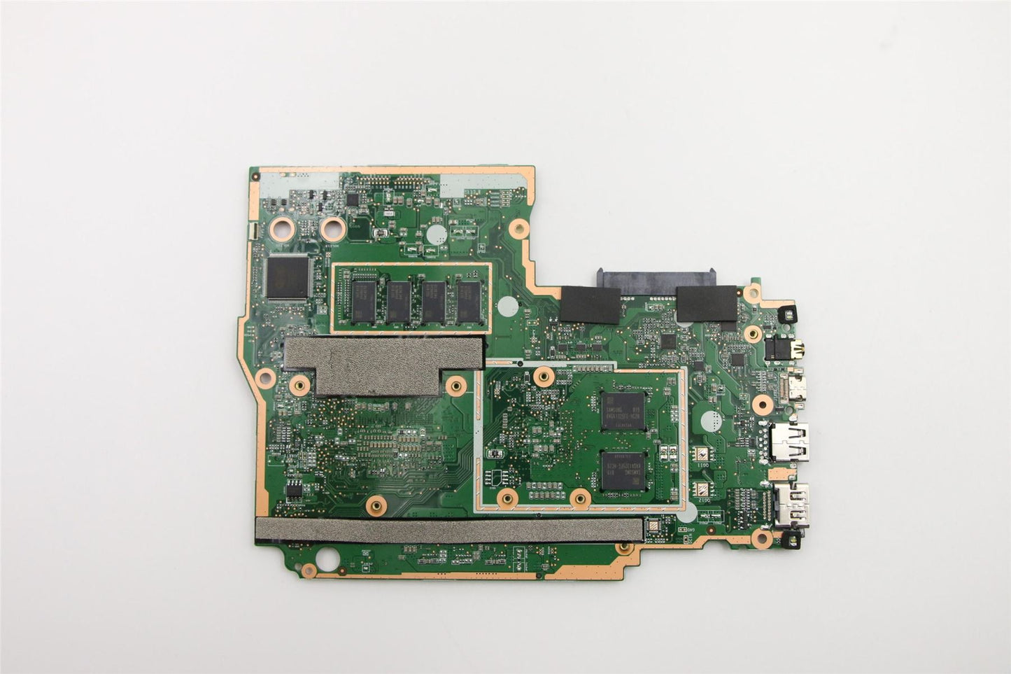 Lenovo 5B20R07384 MB 3N81F5 I37020UWIN R540 2G 4G