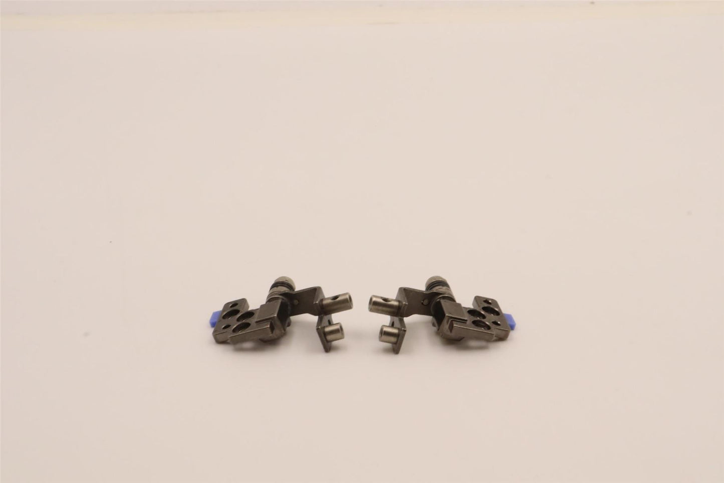 Lenovo ThinkPad P16 1 P16 2 Front IO Bracket 5H50W13815